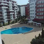 Grand Noks سفيتي فلاس